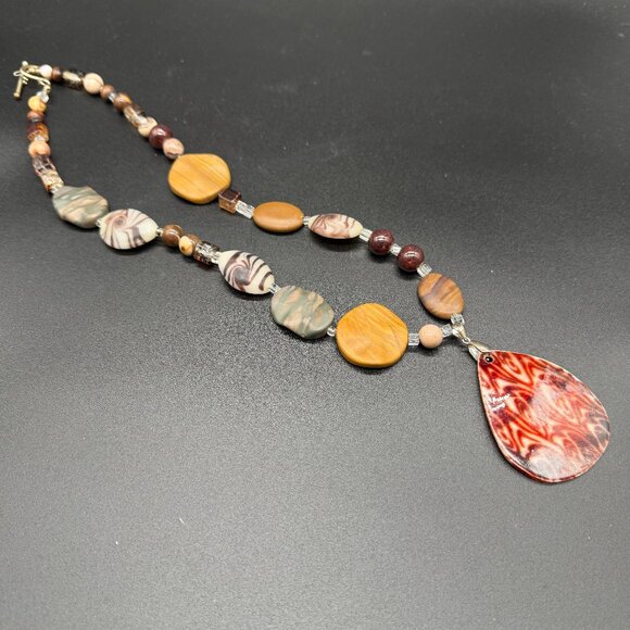 Statement Necklace Chunky Eclectic Glass Beads and Sea Shell Pendant - Picture 6 of 10